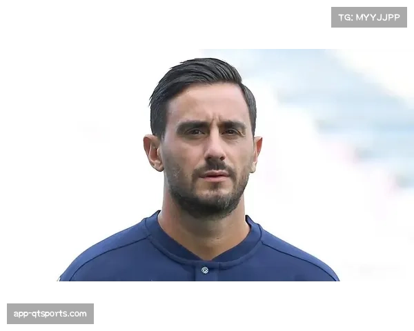 萨索洛新帅首次带队训练，前国脚阿奎拉尼接手保级重任